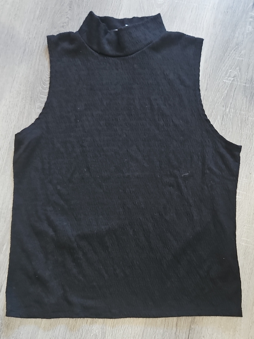 C'est La Vie black textured mock neck sleeveless top - Size M
